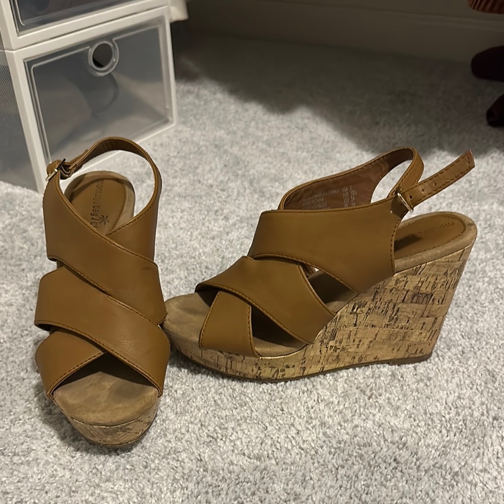 Montego Bay Club Tan Wedge Heels